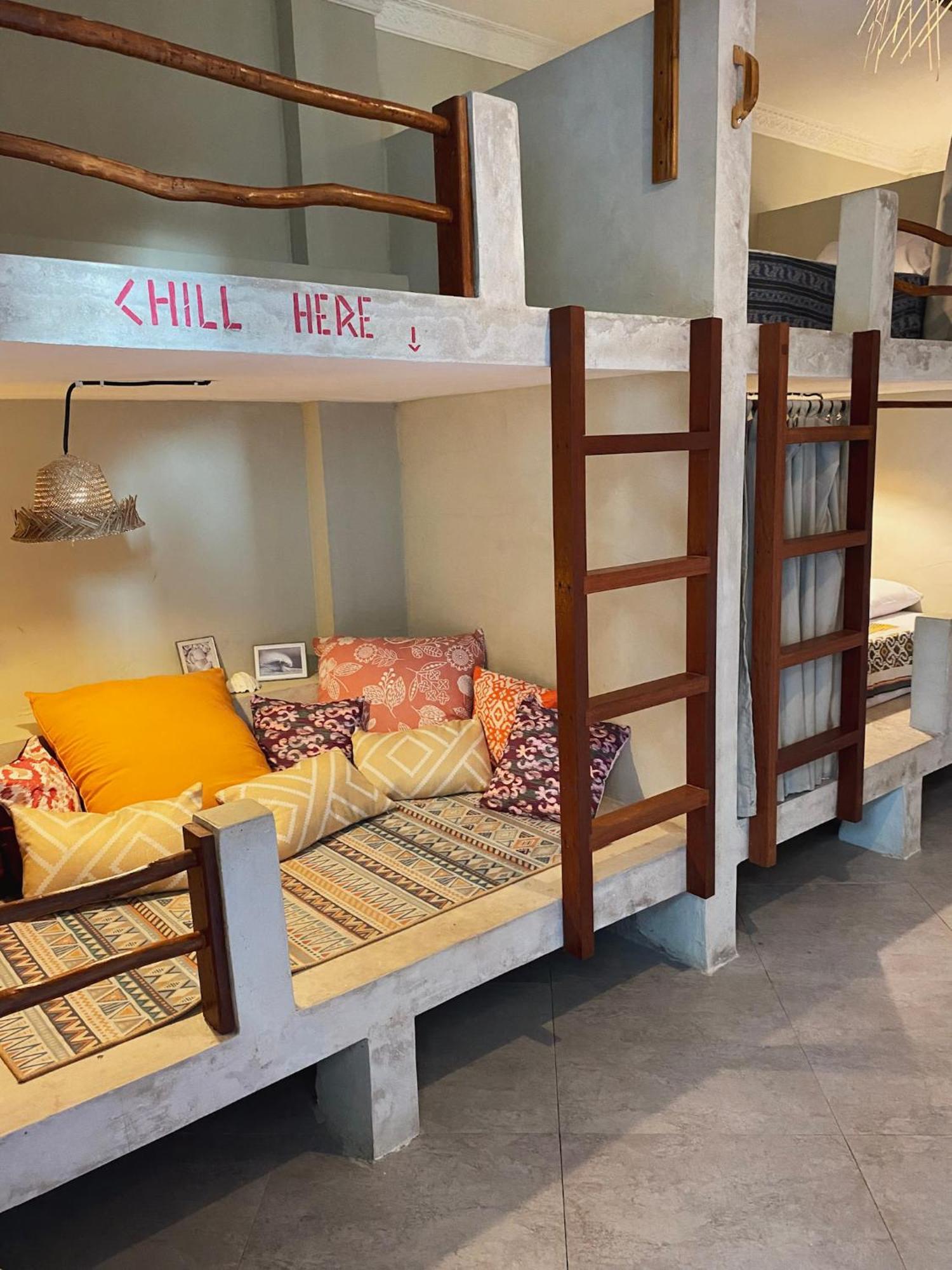 Secret Spot Surf And Stay Kuta  Екстериор снимка