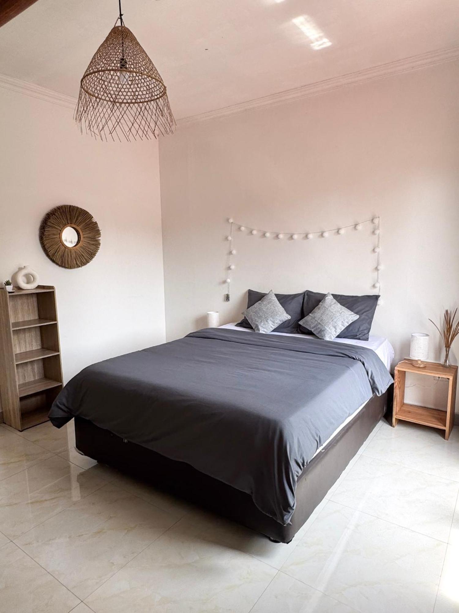 Secret Spot Surf And Stay Kuta  Екстериор снимка